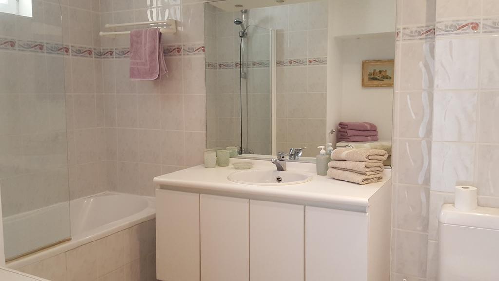 Domaine De Bertrandy Bed and Breakfast Allemagne-en-Provence Eksteriør billede