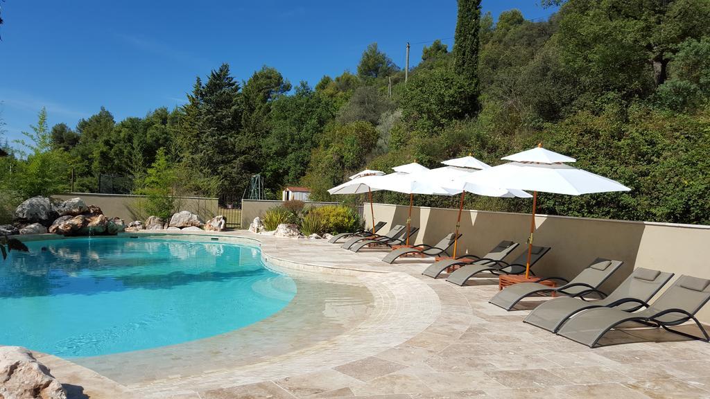 Domaine De Bertrandy Bed and Breakfast Allemagne-en-Provence Eksteriør billede